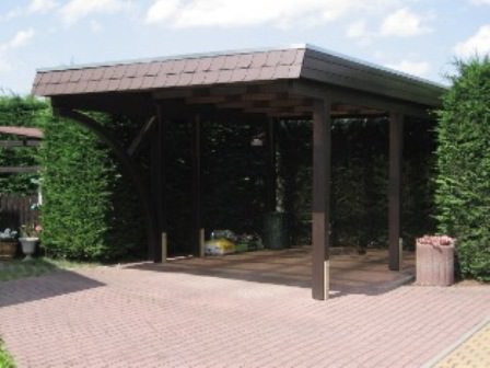 Gebeizter Carport