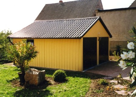 Fertiggarage mit Spitz oder Satteldach